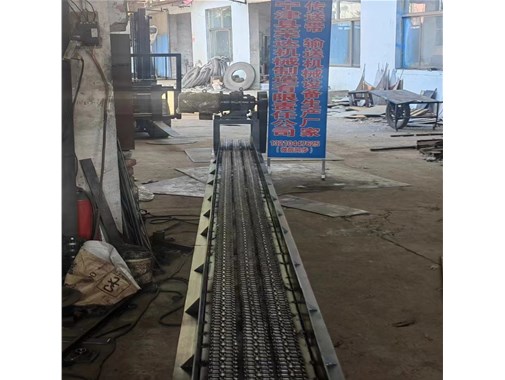 給遼寧錦州北方鐵道機(jī)車車輛配件制造有限公司做的傳送帶輸送機(jī)完工發(fā)貨